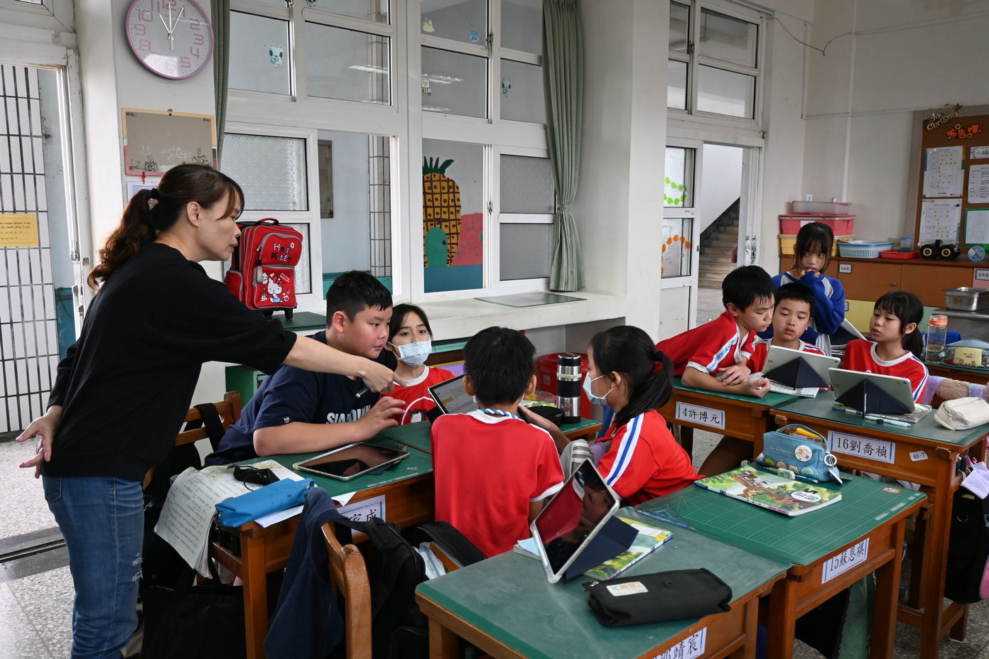 本校5G智慧學習學校計畫，由淑美老師擔任國語數位公開課